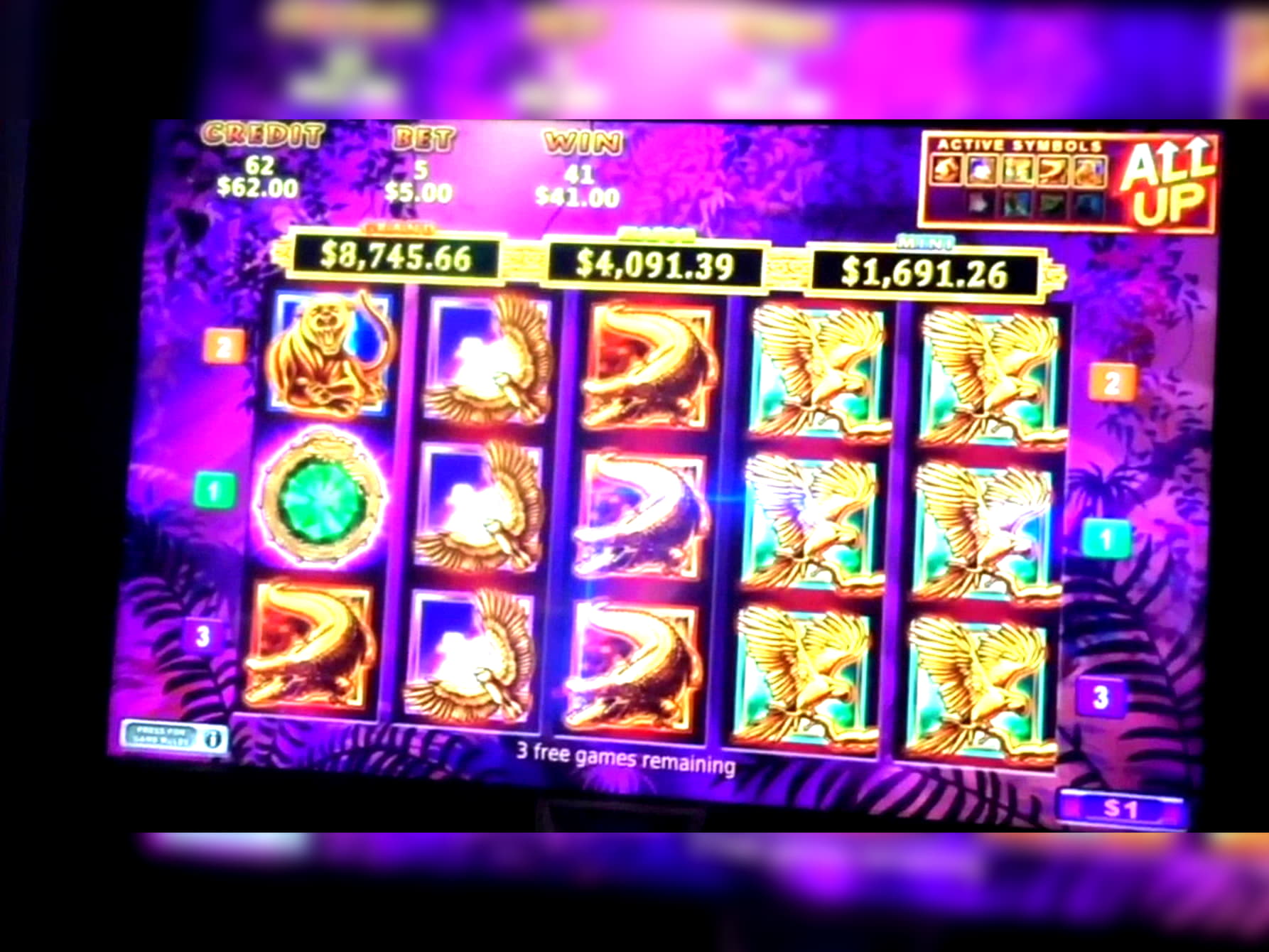 260 FREE Spins at Red Bet Casino