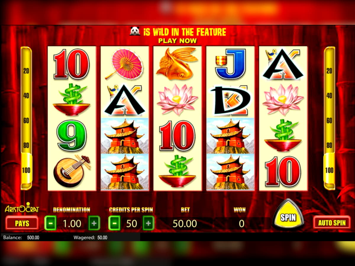 EURO 325 Free Chip at Royal Panda Casino