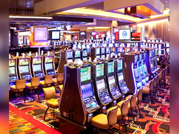 $205 Free Cash at Royal Panda Casino