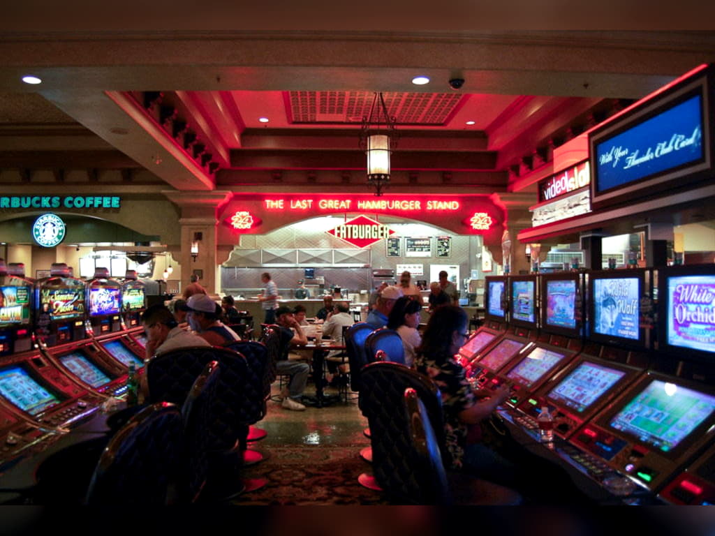EUR 444 Casino chip at Win A Day Casino