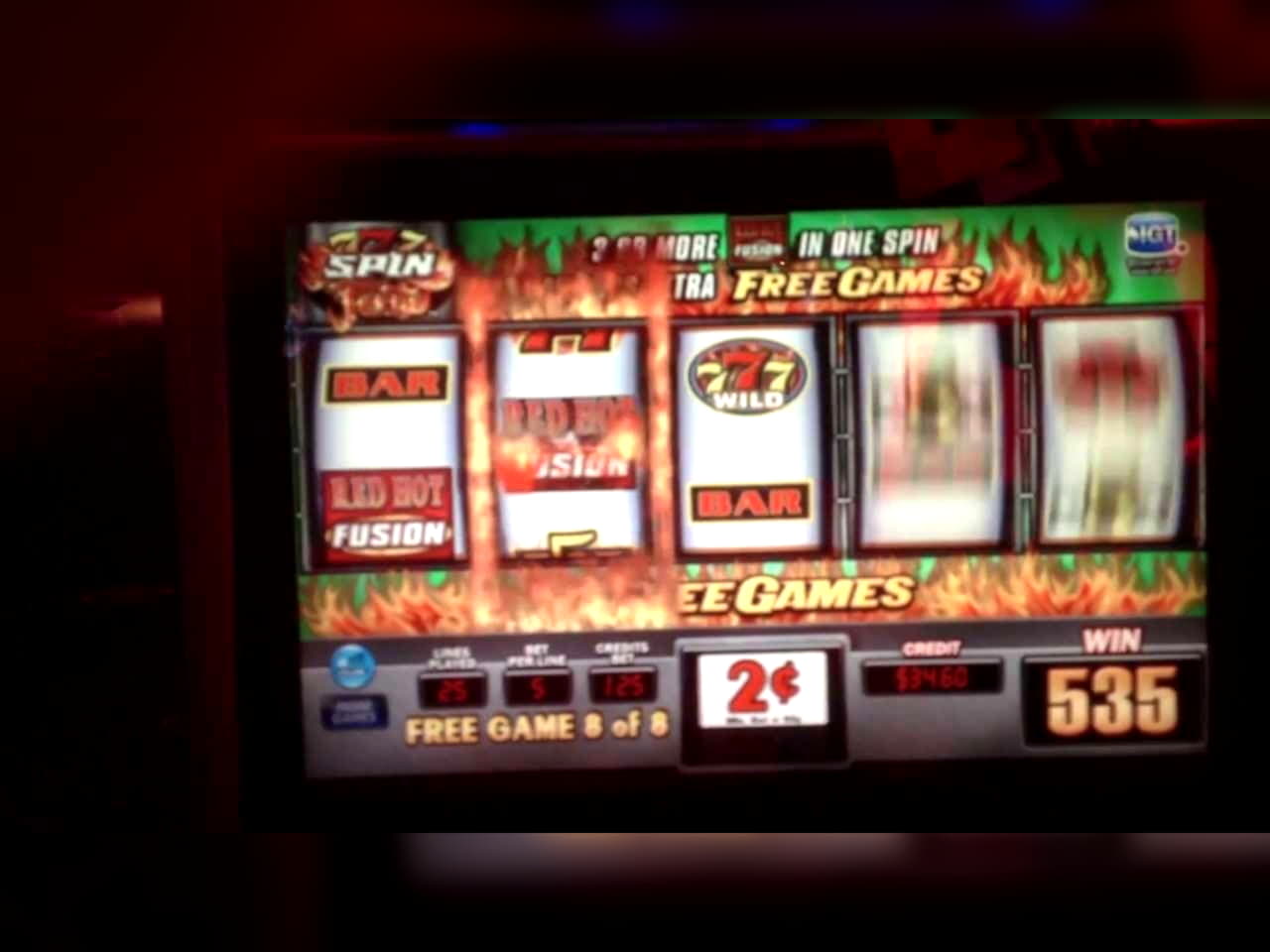 £440 Daily freeroll slot tournament at Vegas Casino Online