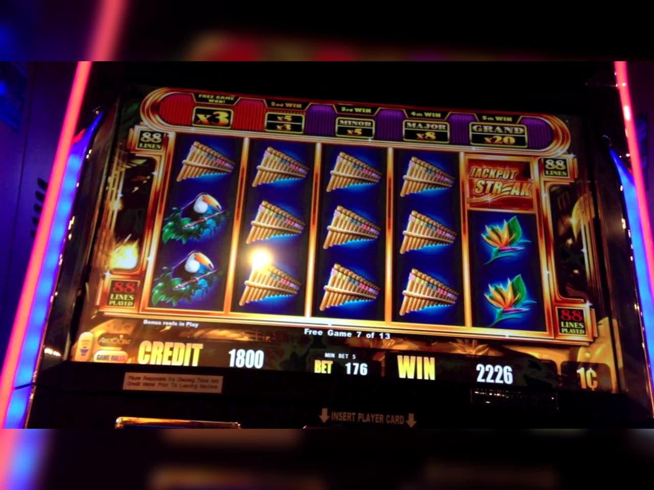 111 Free spins casino at Emu Casino
