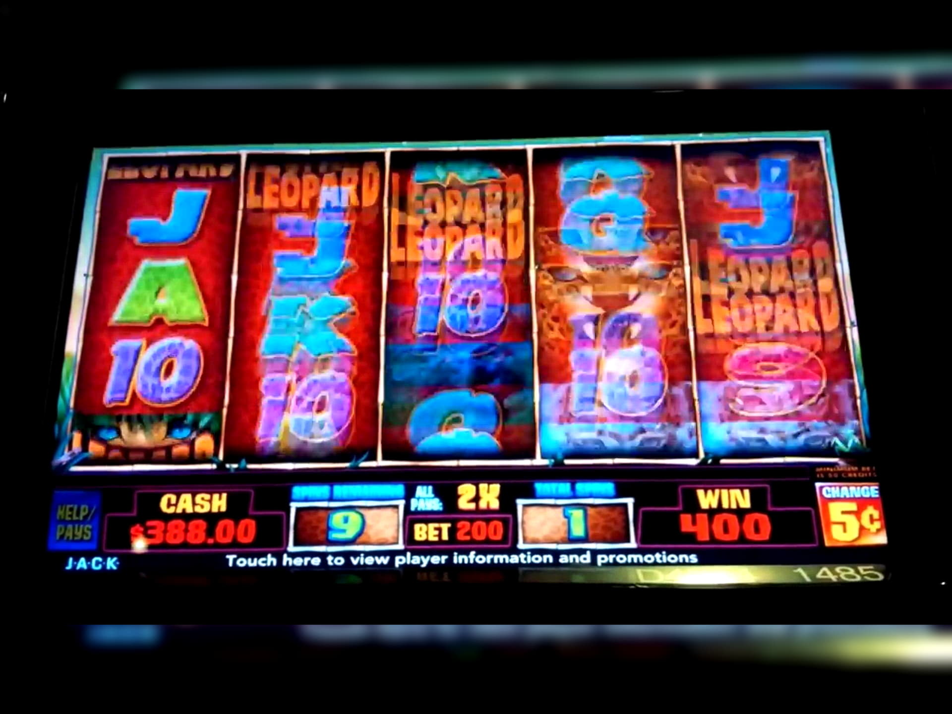 930% Best signup bonus casino at Royal Panda Casino