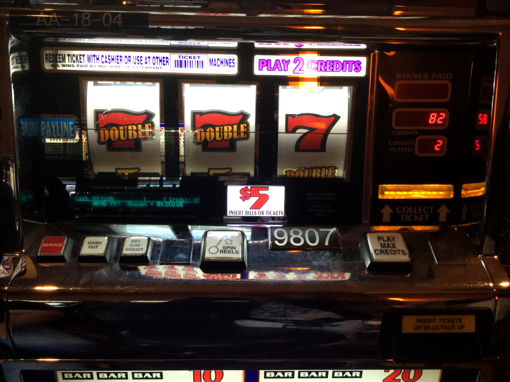 $615 Daily freeroll slot tournament at Red Stag Casino