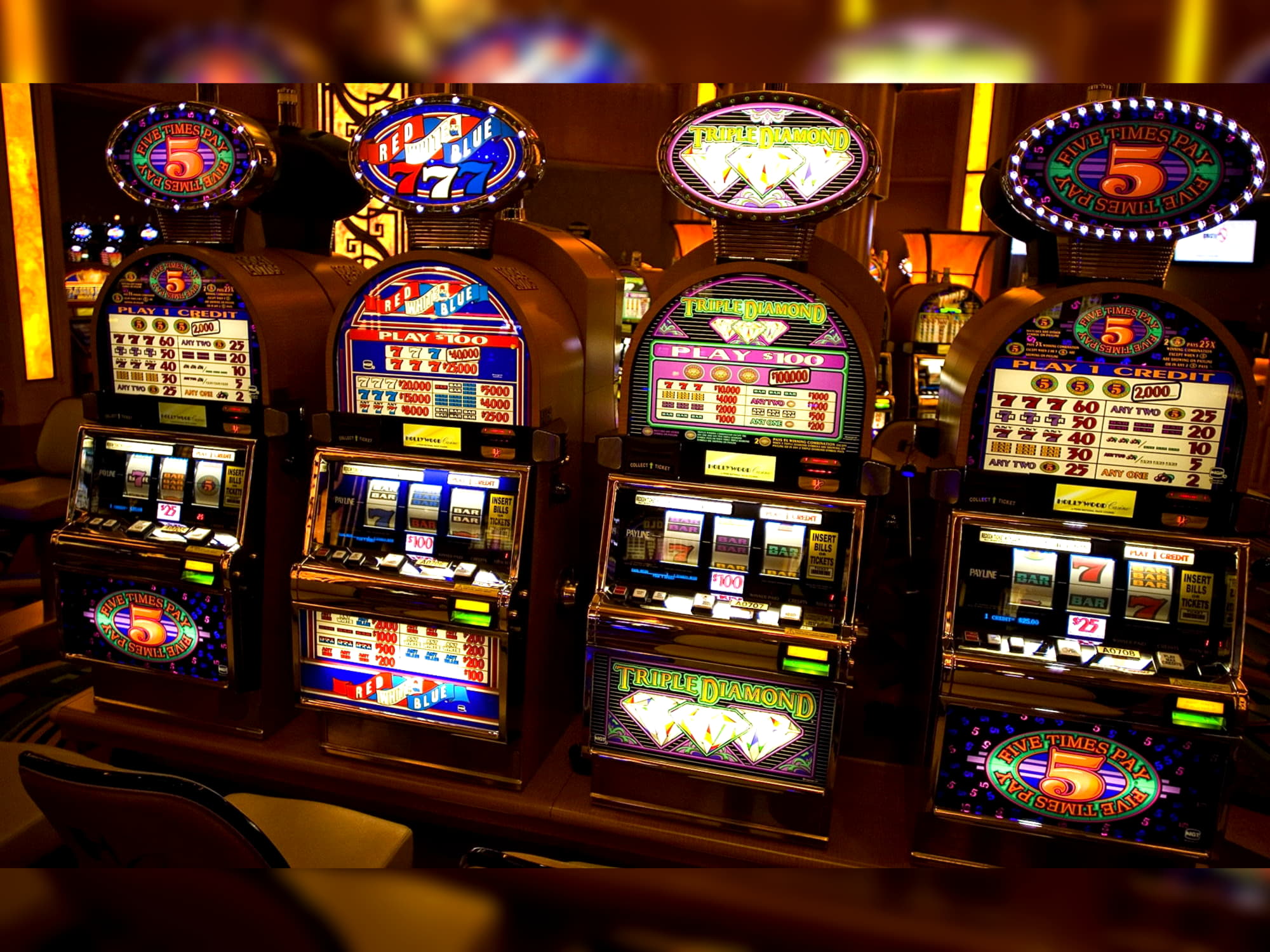 300 free casino spins at Genesis Casino