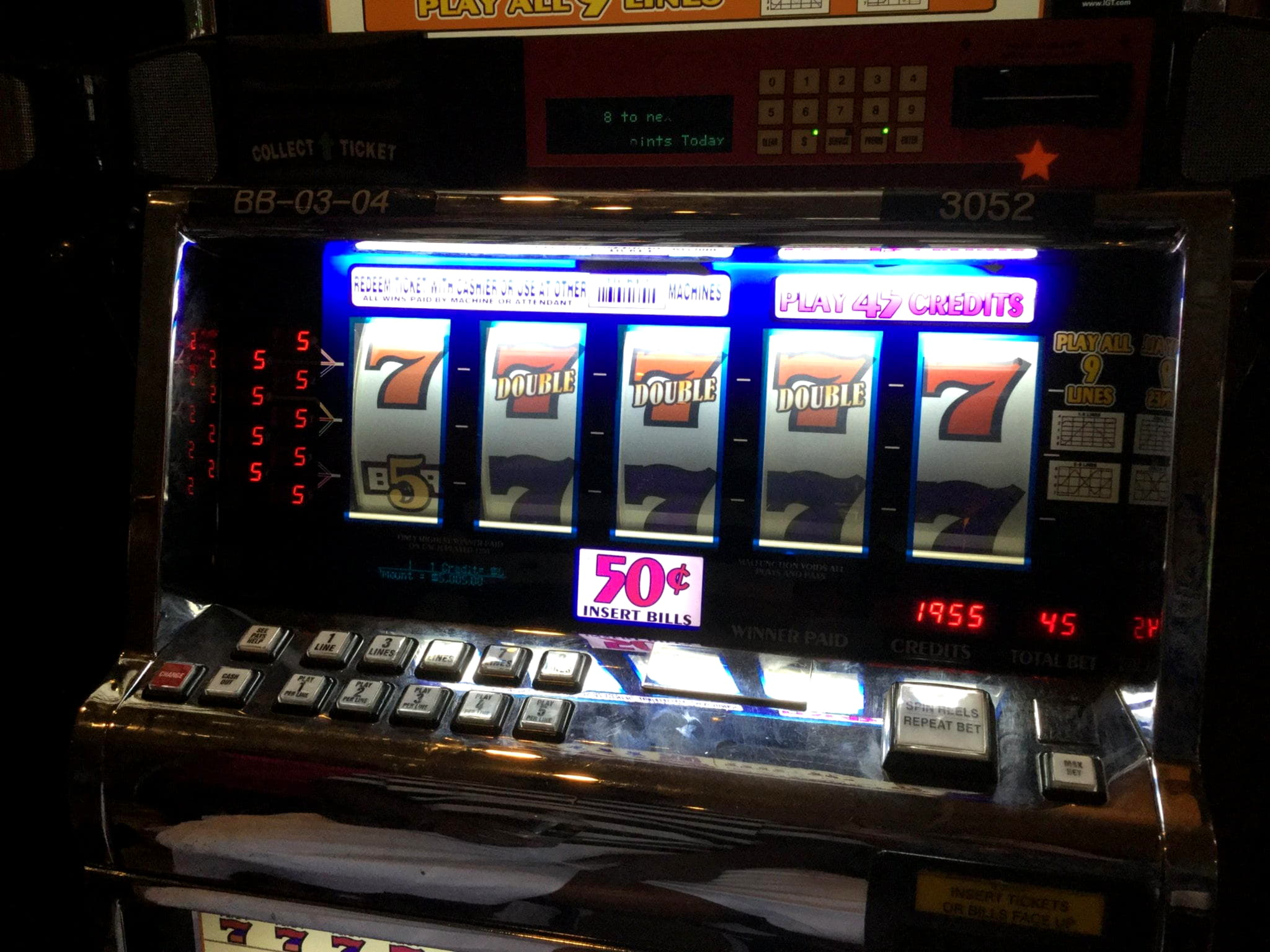 EUR 480 Mobile freeroll slot tournament at Miamidice Casino