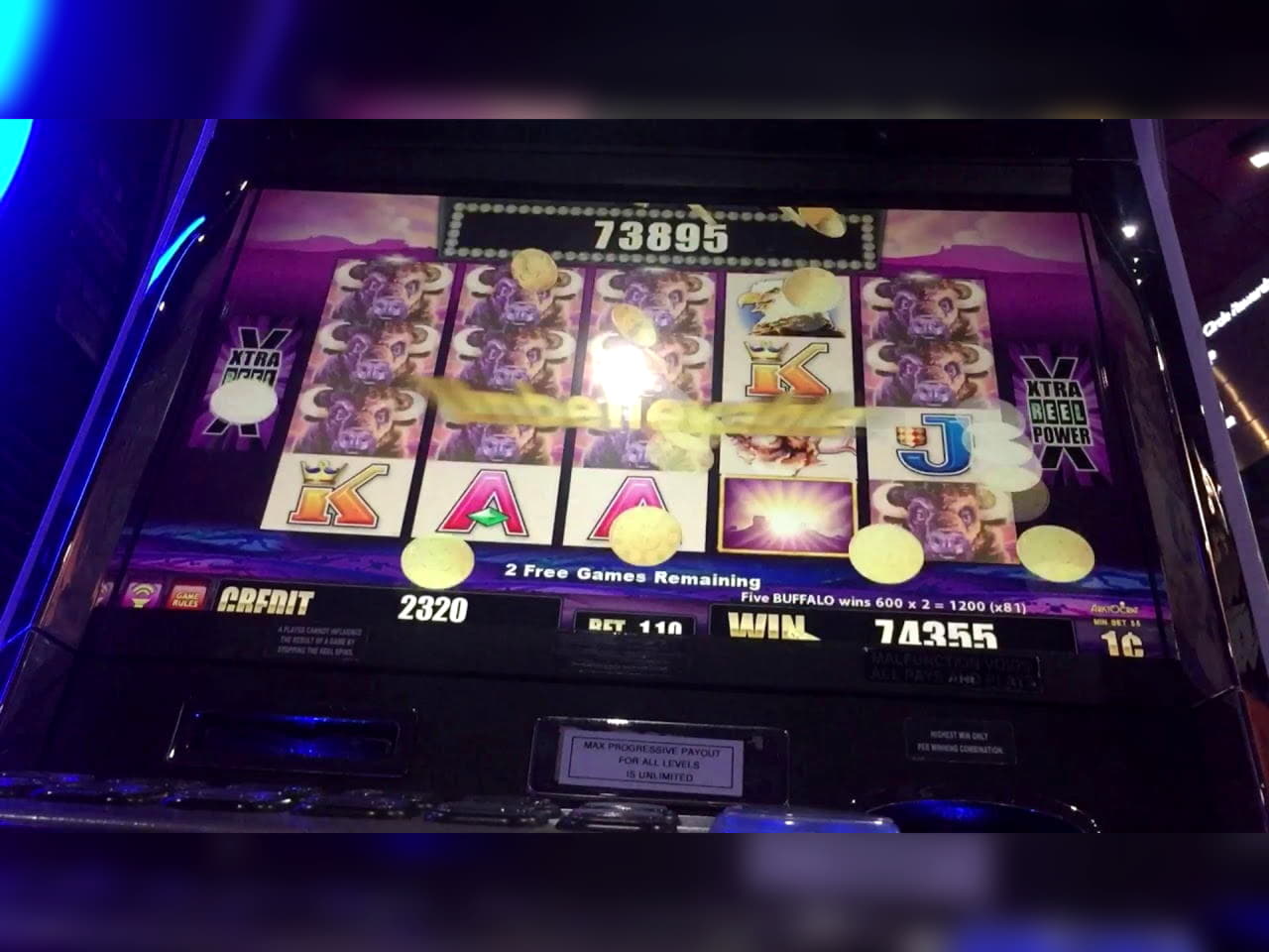 EUR 200 Casino Chip at Casino Action