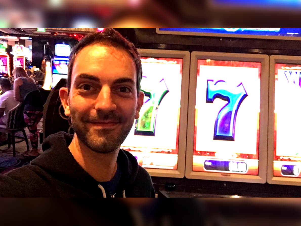 225 Free spins no deposit casino at 888 Casino