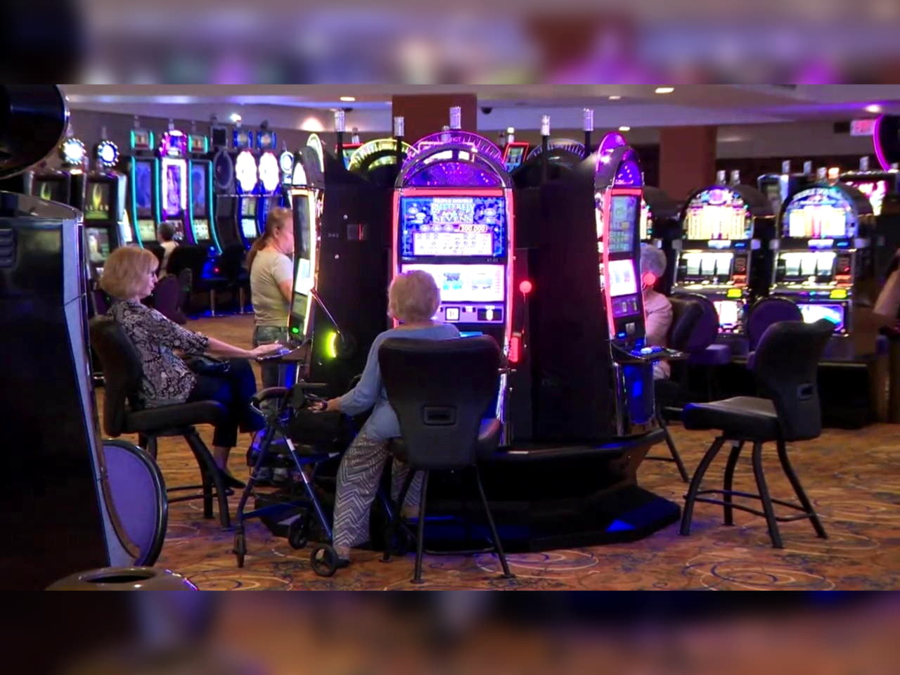 £235 Mobile freeroll slot tournament at Casino com