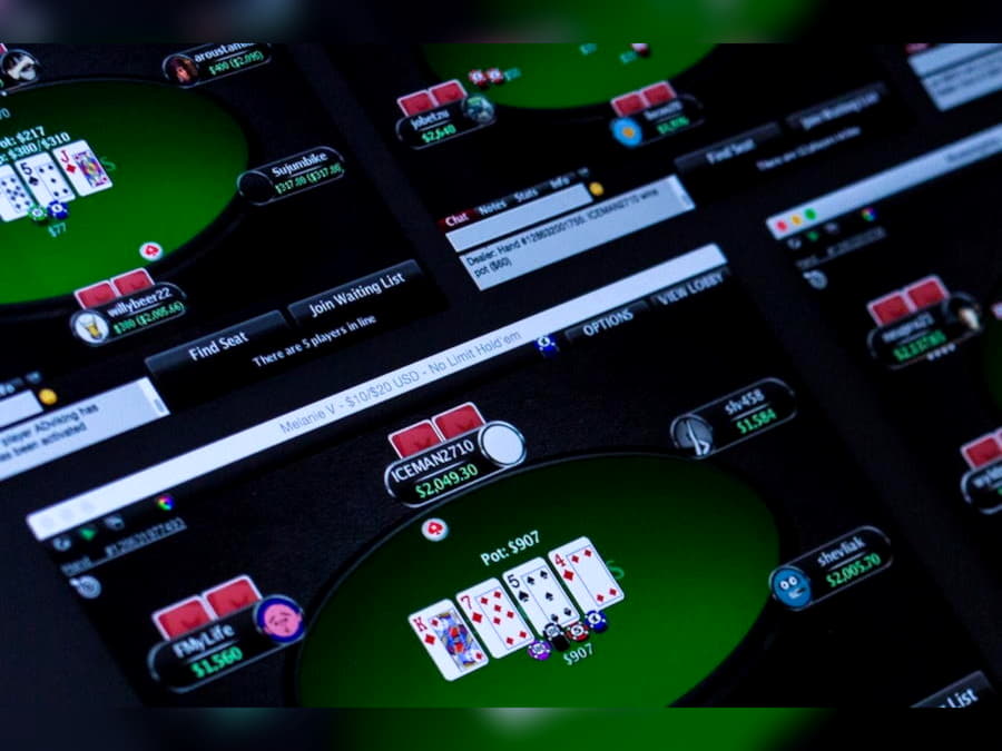 €985 Daily freeroll slot tournament at No Bonus Casino