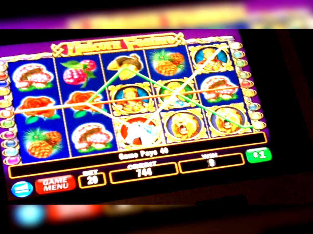225 Free Spins Casino at Royal Panda Casino
