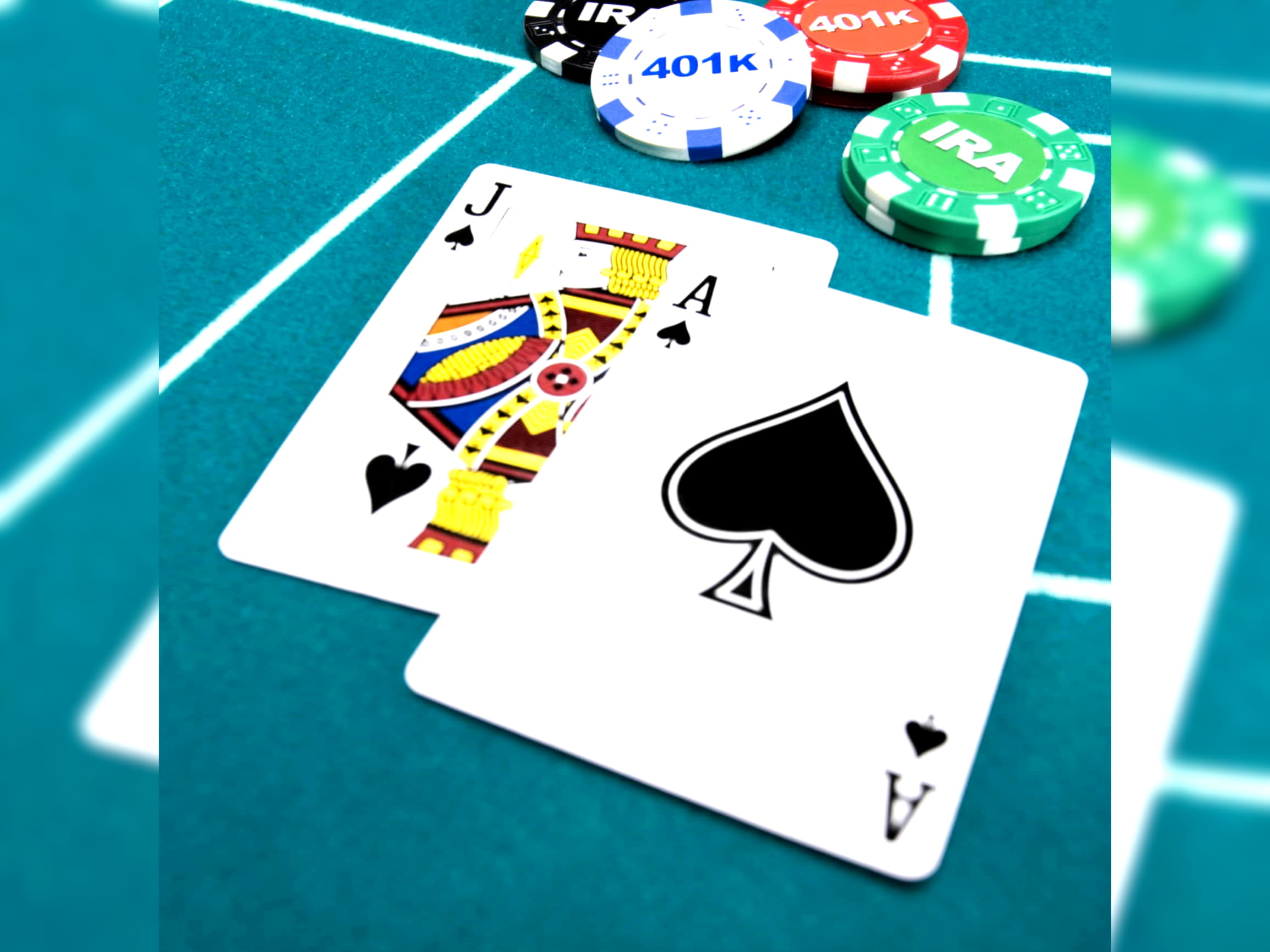 EUR 695 Daily freeroll slot tournament at Emu Casino