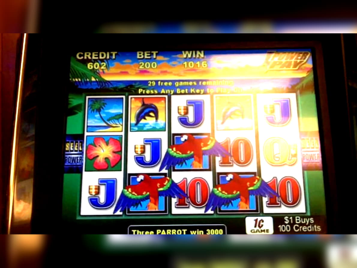 $525 Daily freeroll slot tournament at Zet Casino