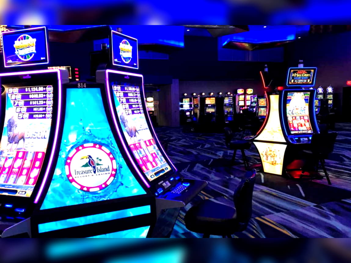 EUR 220 Daily freeroll slot tournament at Casino Las Vegas