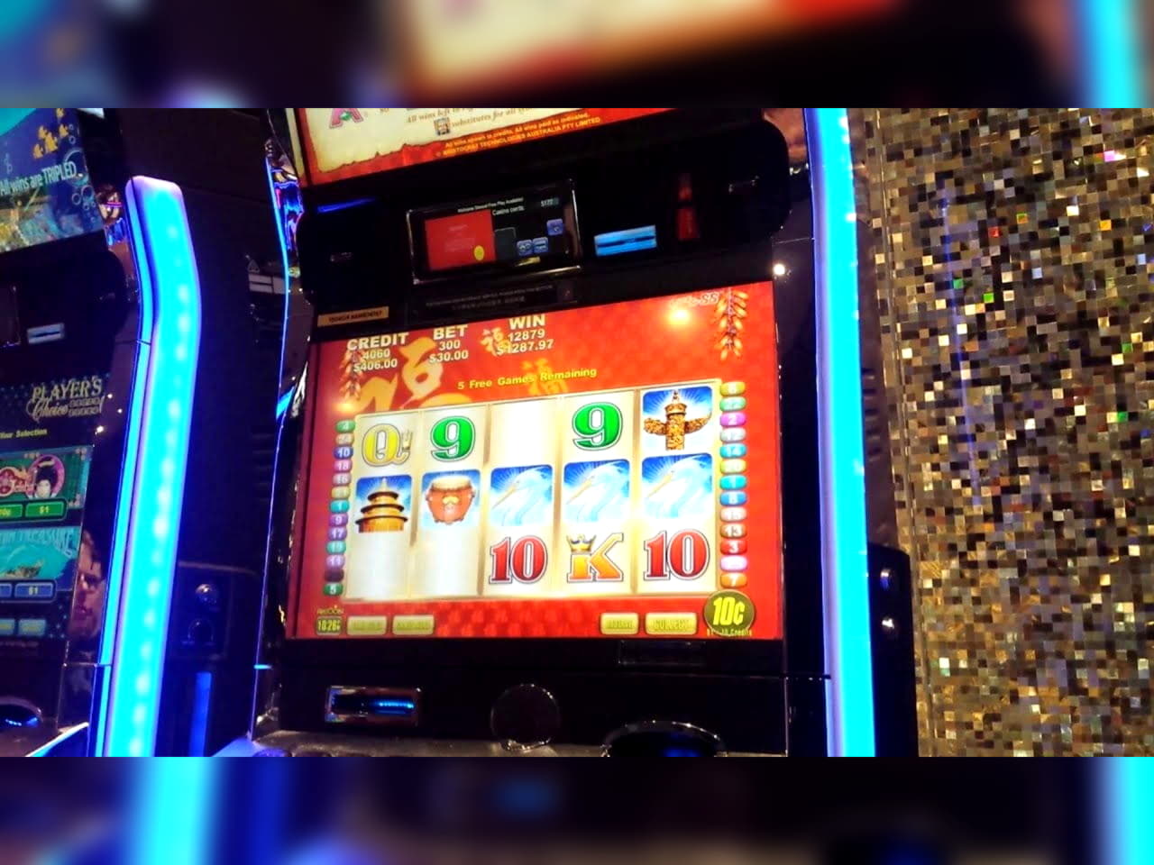 €1395 NO DEPOSIT at Royal Panda Casino