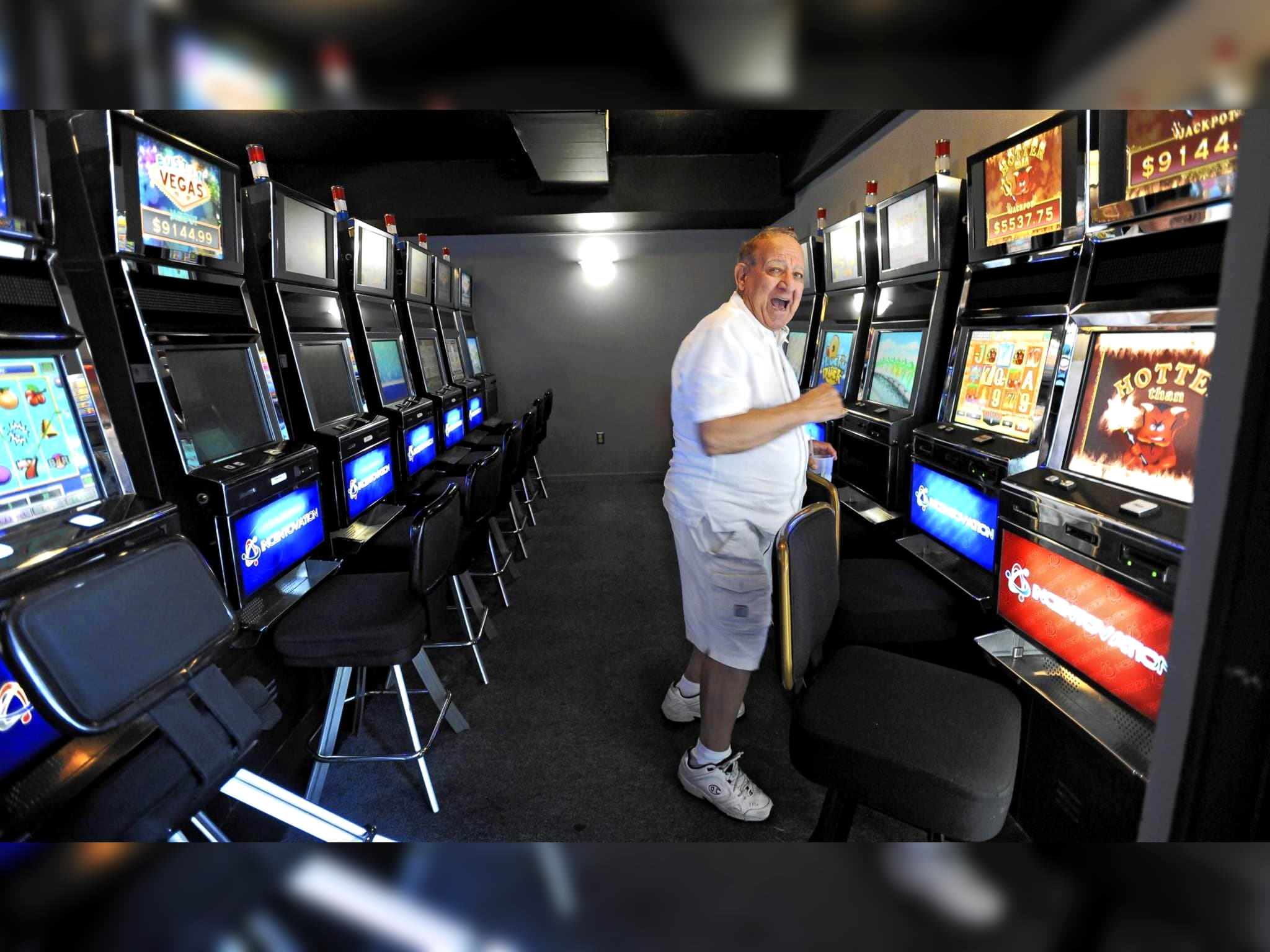 EUR 300 Mobile freeroll slot tournament at Mobile Bet Casino
