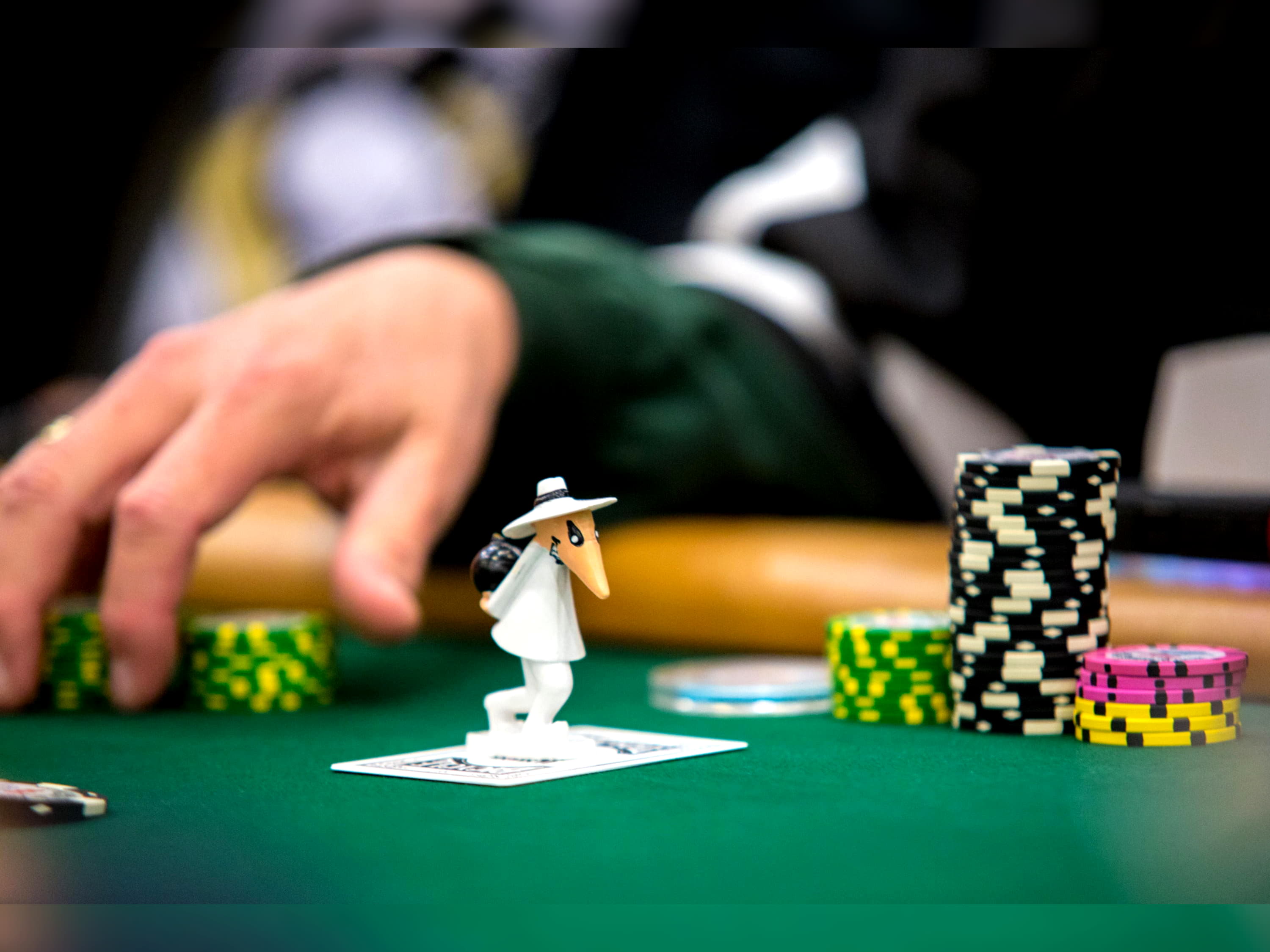 EURO 475 Mobile freeroll slot tournament at Mega Casino