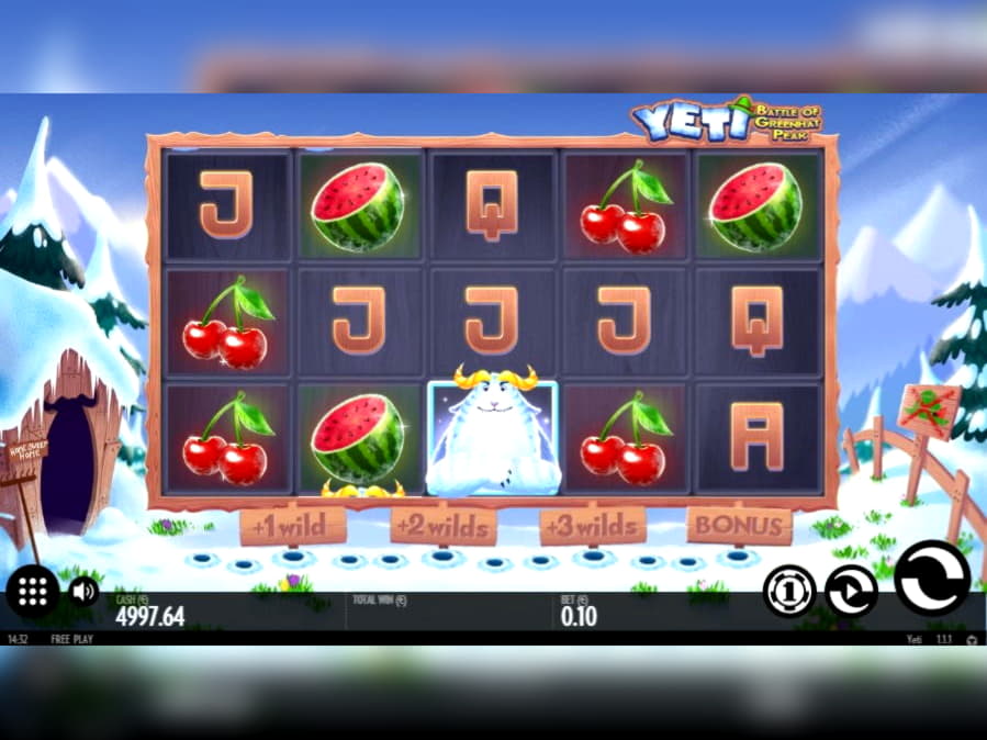 £645 Daily freeroll slot tournament at Royal Panda Casino
