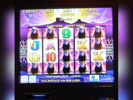 Eur 830 Daily freeroll slot tournament at Casino com