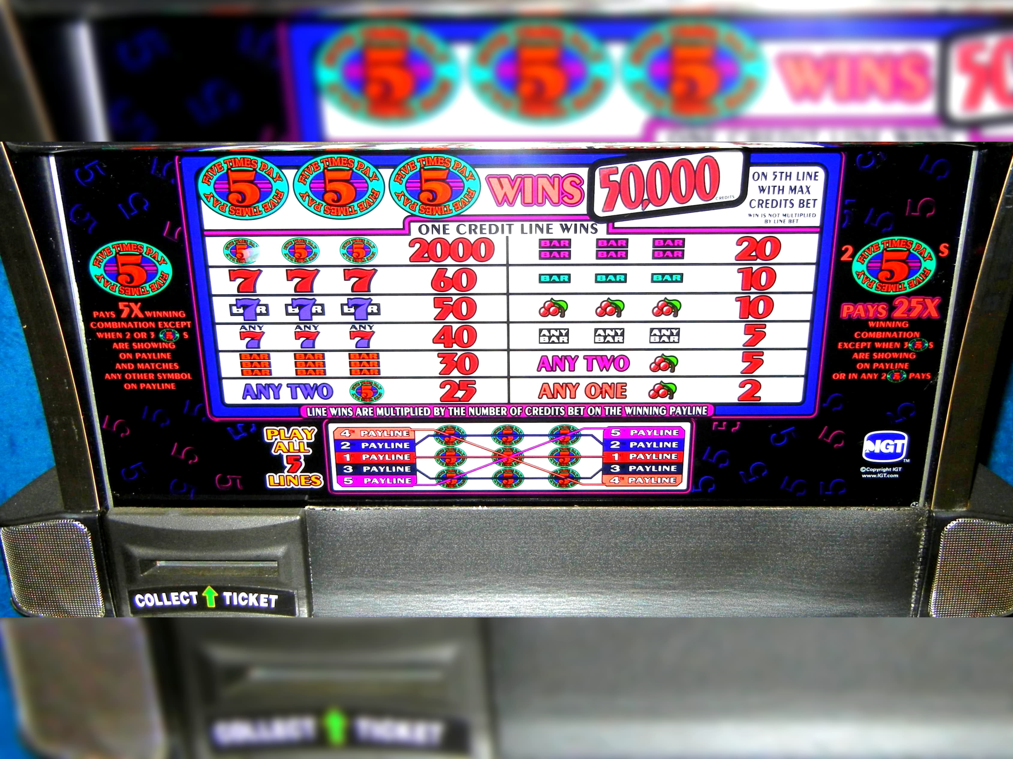 €105 Daily freeroll slot tournament at Genesis Casino