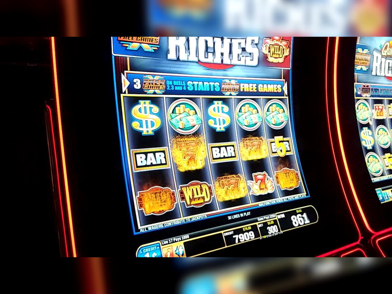 66 Loyal Free Spins! at Casino com