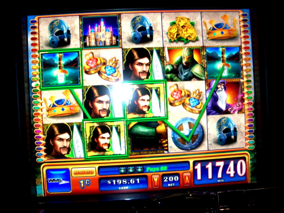 $490 Daily freeroll slot tournament at Red Bet Casino