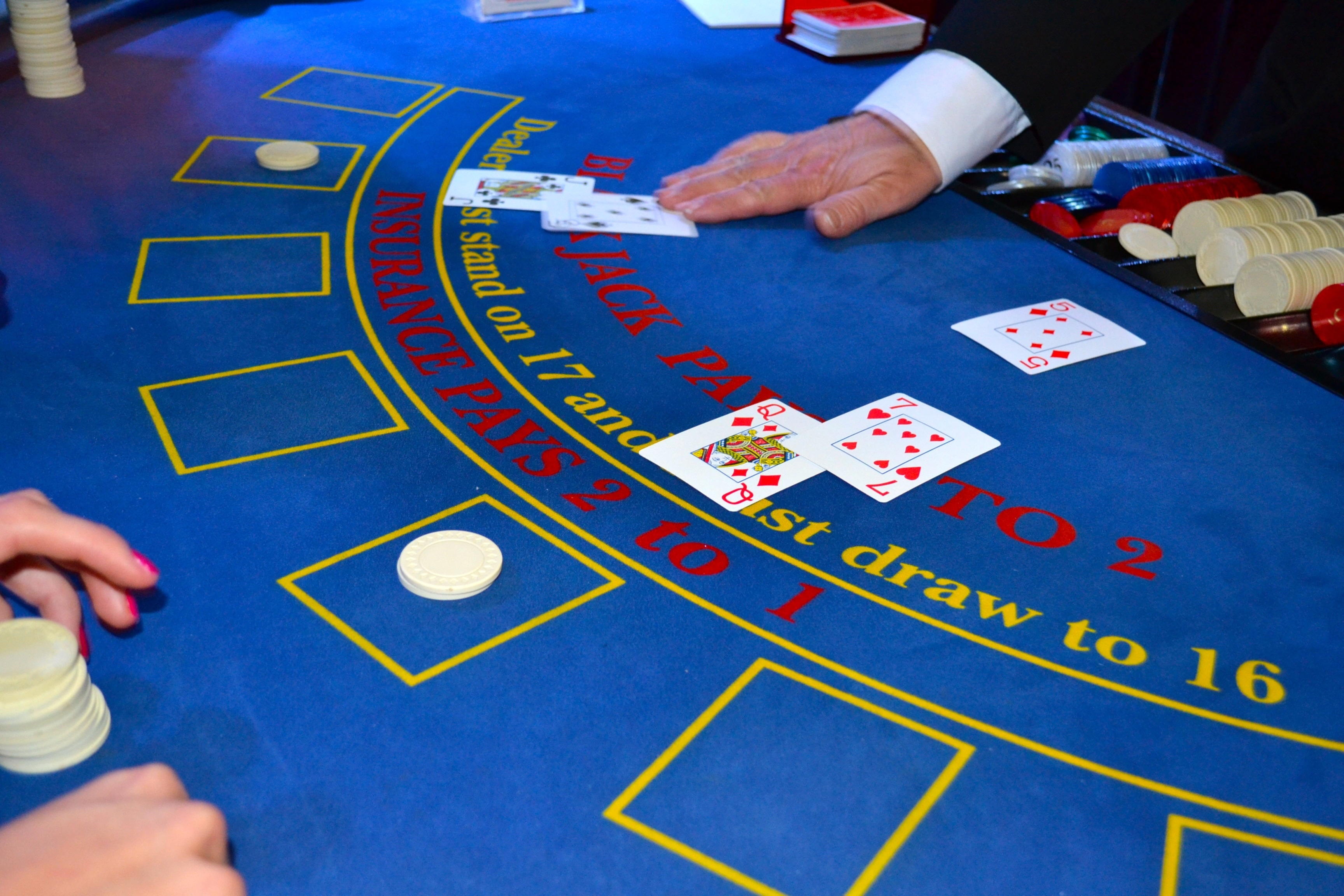 240 Trial Spins at Nostalgia Casino