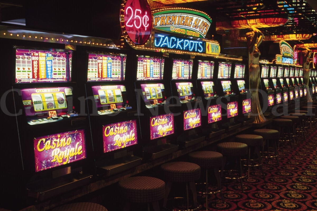 €715 Daily freeroll slot tournament at Villento Casino
