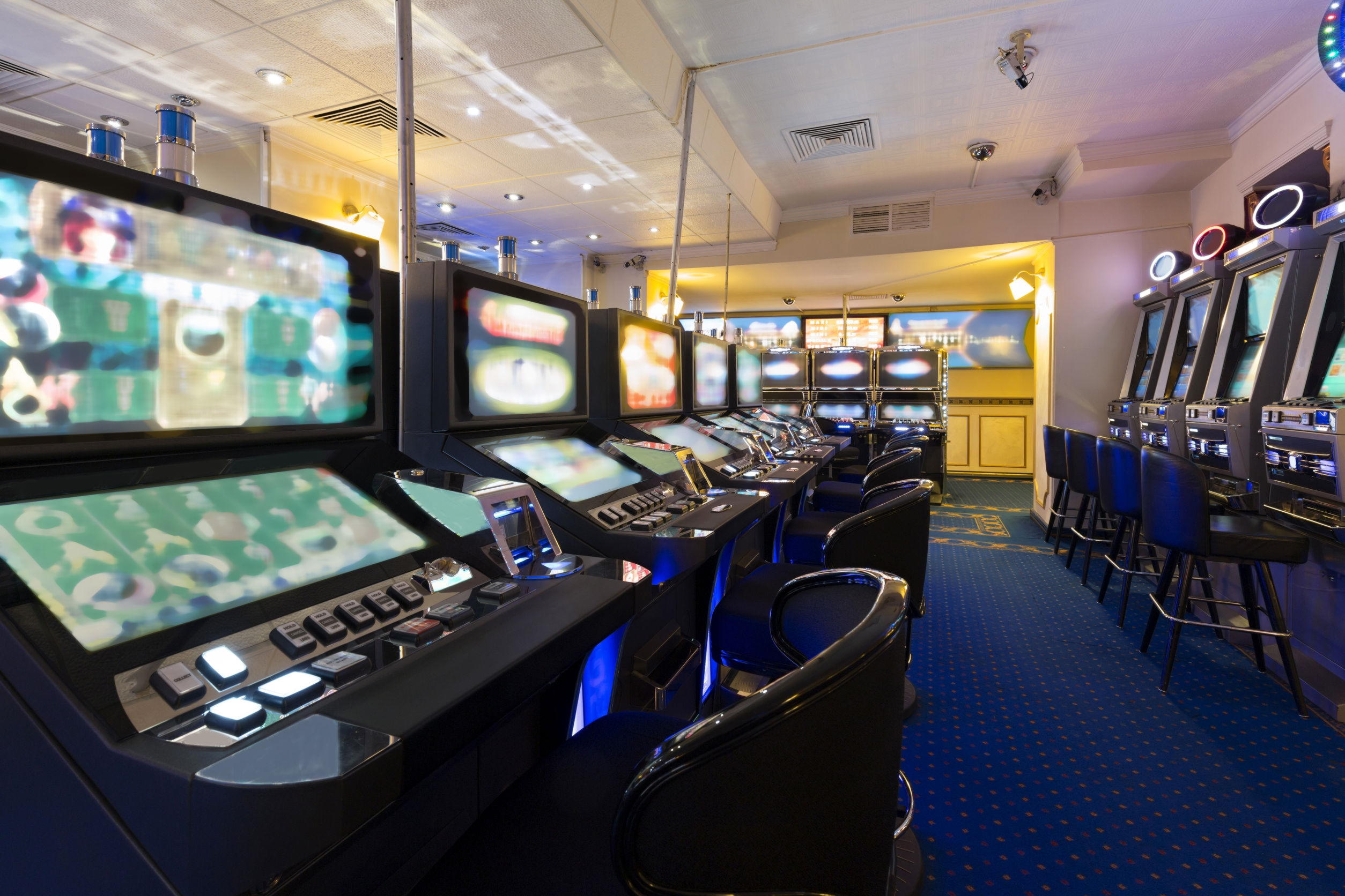 €3970 No deposit bonus casino at Aztec Riches Casino