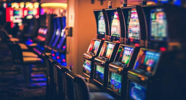 365% Deposit match bonus at Luxury Casino