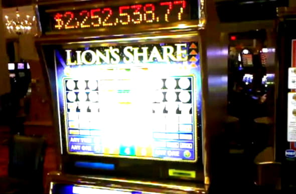111 Loyal Free Spins! at Casino Classic