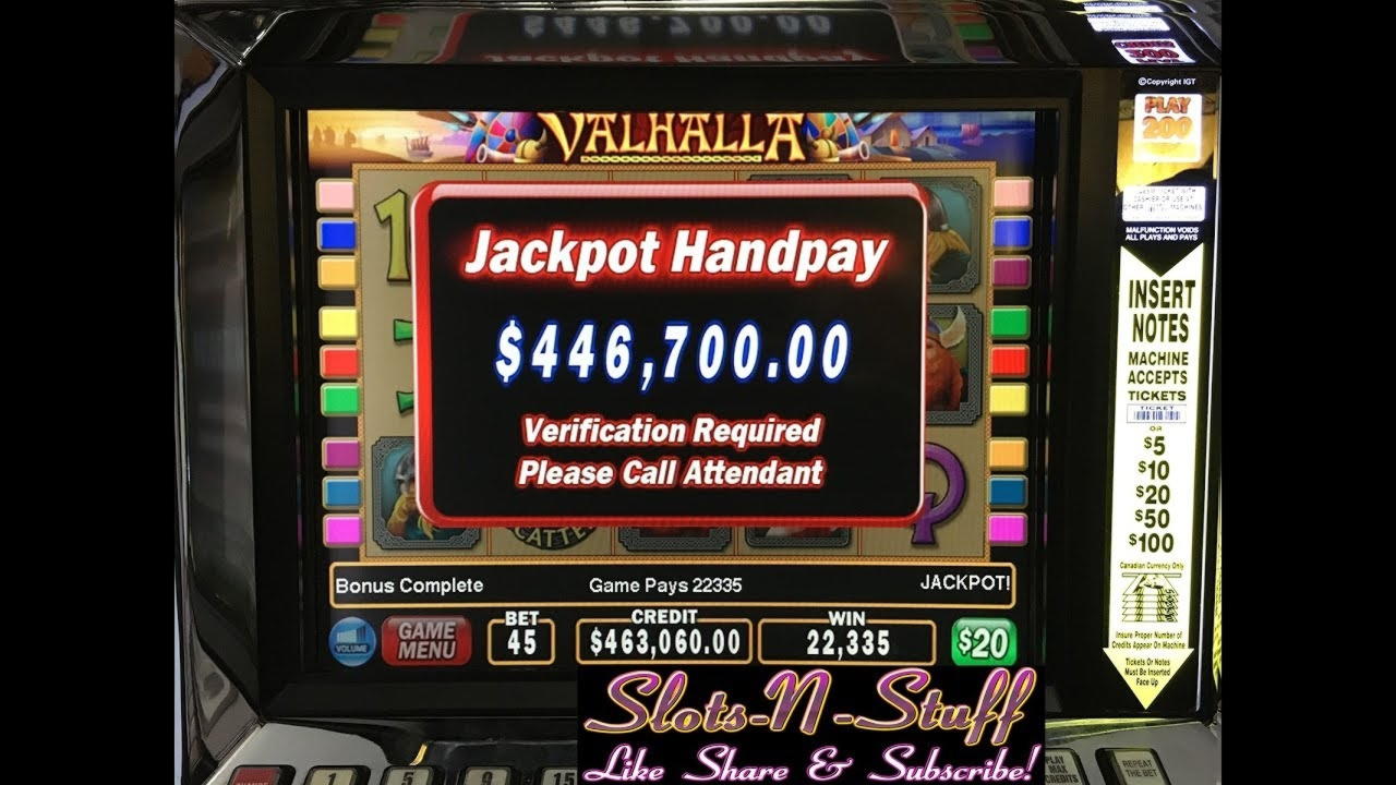 250 FREE Spins at Luxury Casino