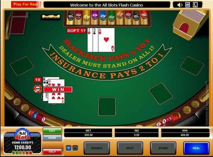 EUR 400 Free Chip at Quatro Casino