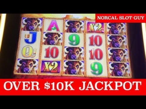 EUR 65 Daily freeroll slot tournament at Royal Dubai Casino