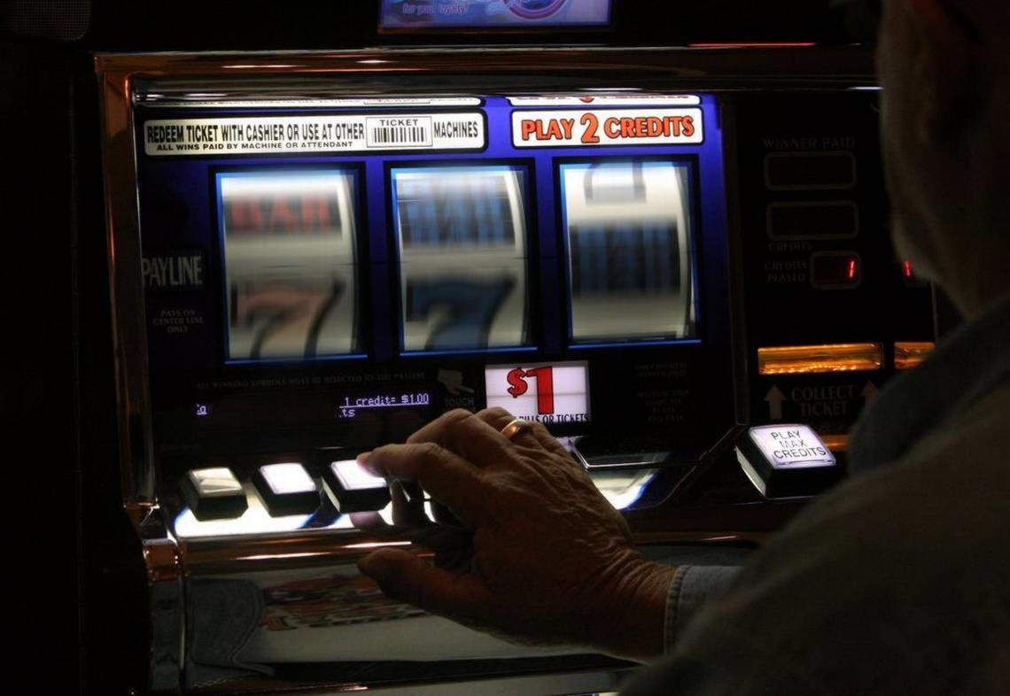 $455 Mobile freeroll slot tournament at Jackpot City Casino